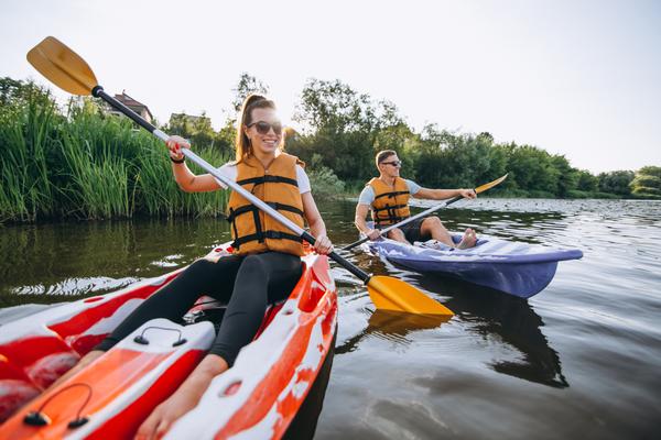 What to wear kayaking in warm weather?